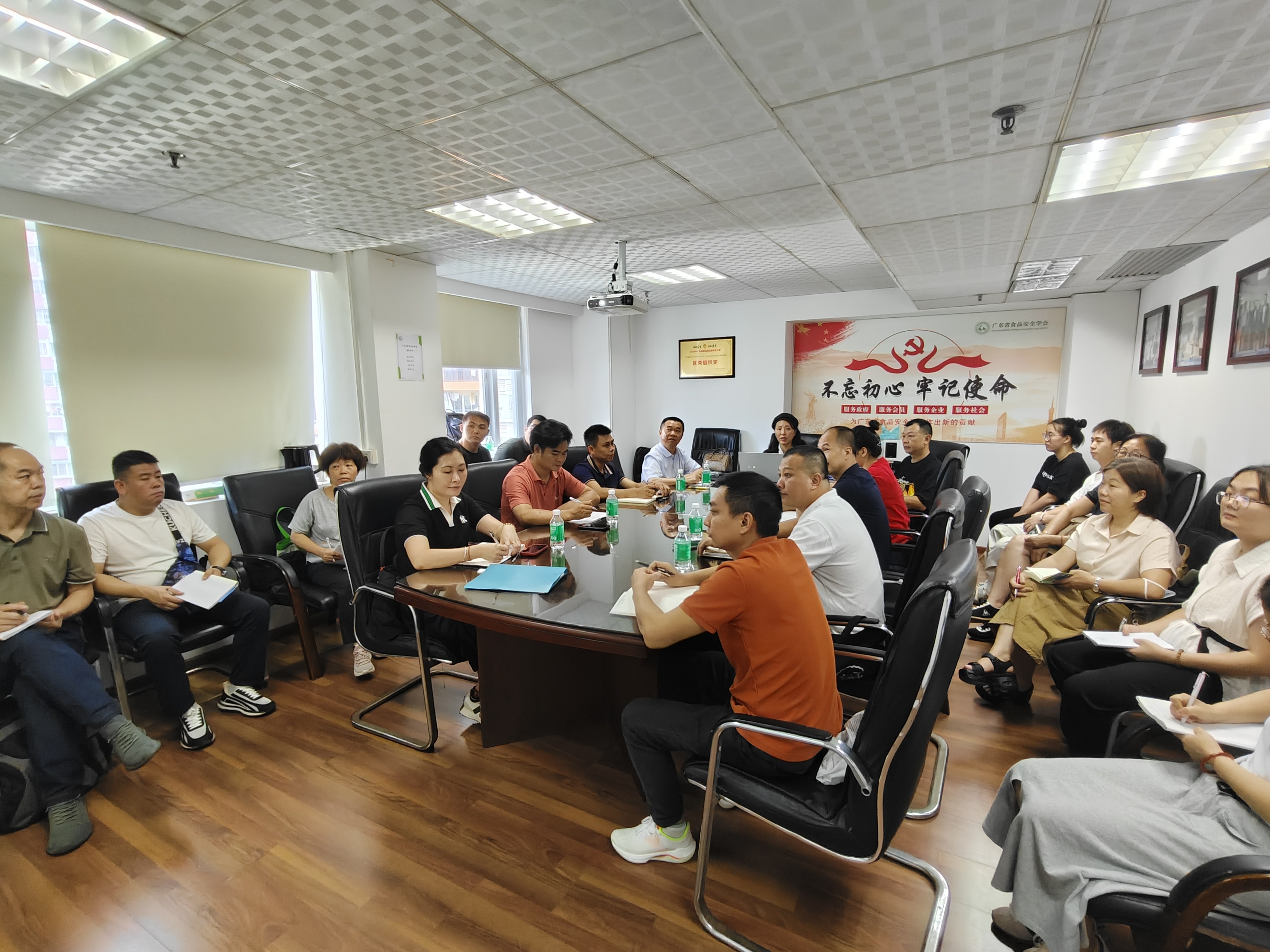 566597eab0580bb779c1d3b06172000.jpg 566597eab0580bb779c1d3b06172000.jpg