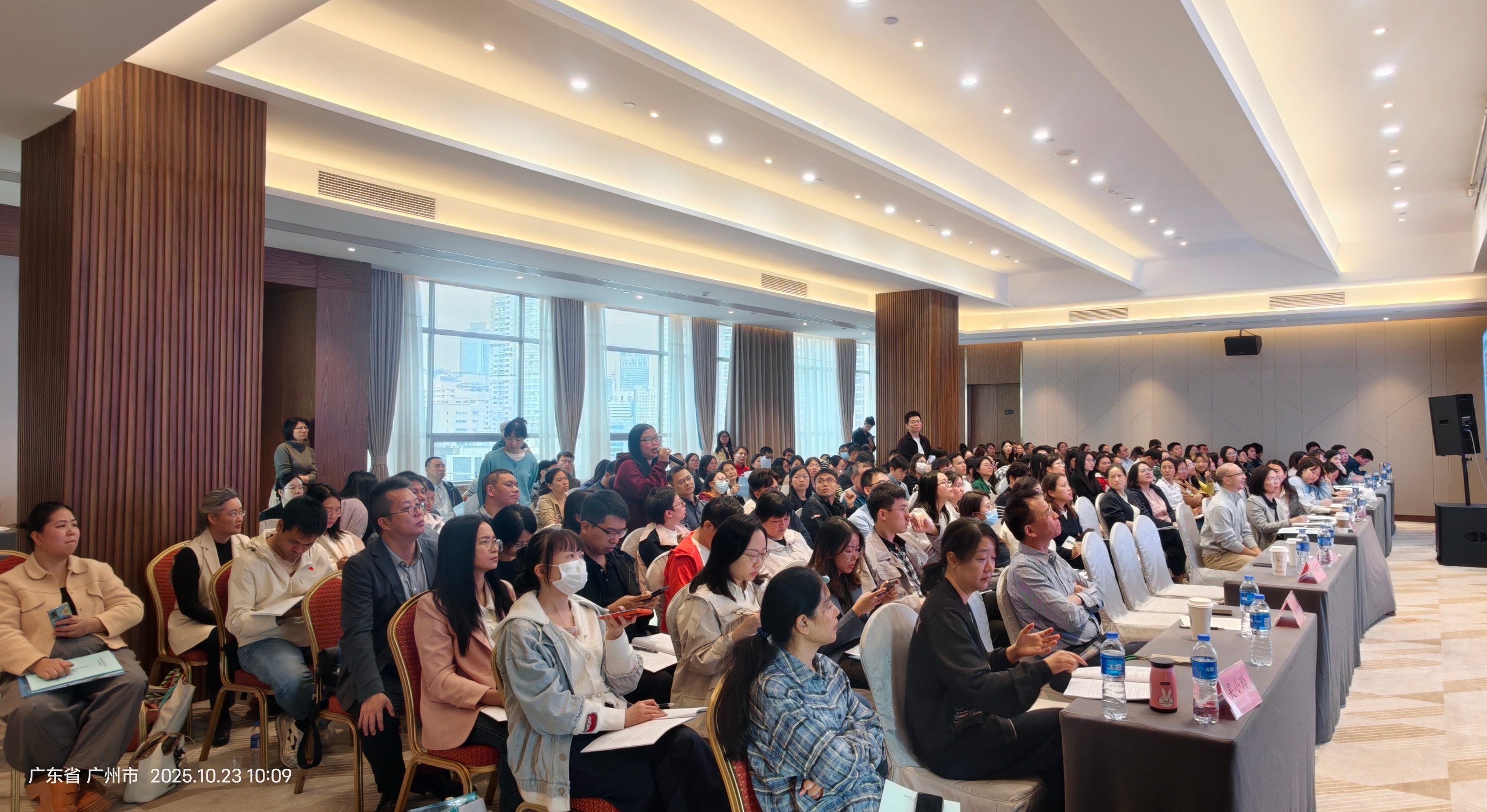 饱满的全景.jpg 饱满的全景.jpg